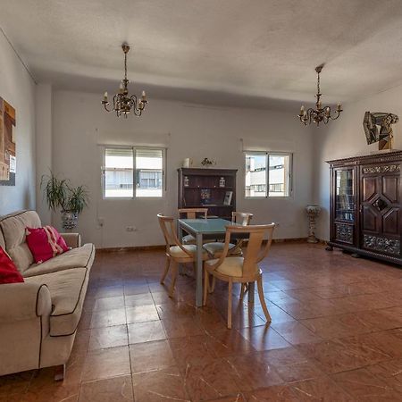 סביליה Wide And Traditional- 2Bd 1Bth- Gavidia מראה חיצוני תמונה